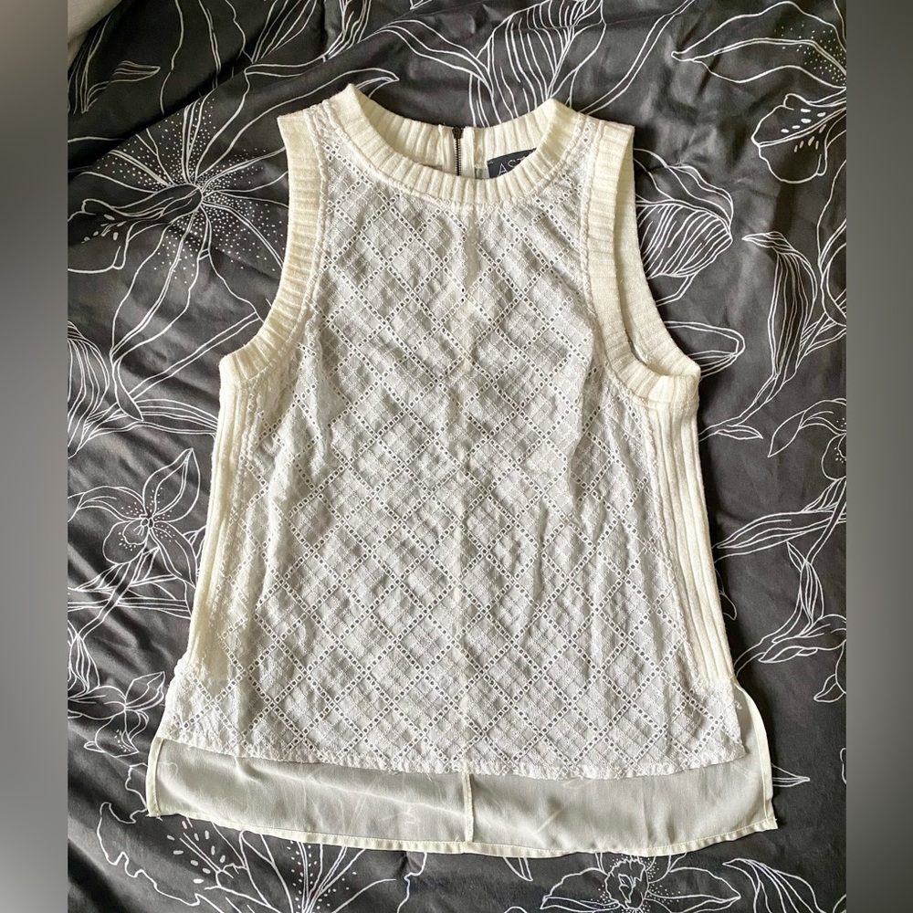 ASTR Top with zipper